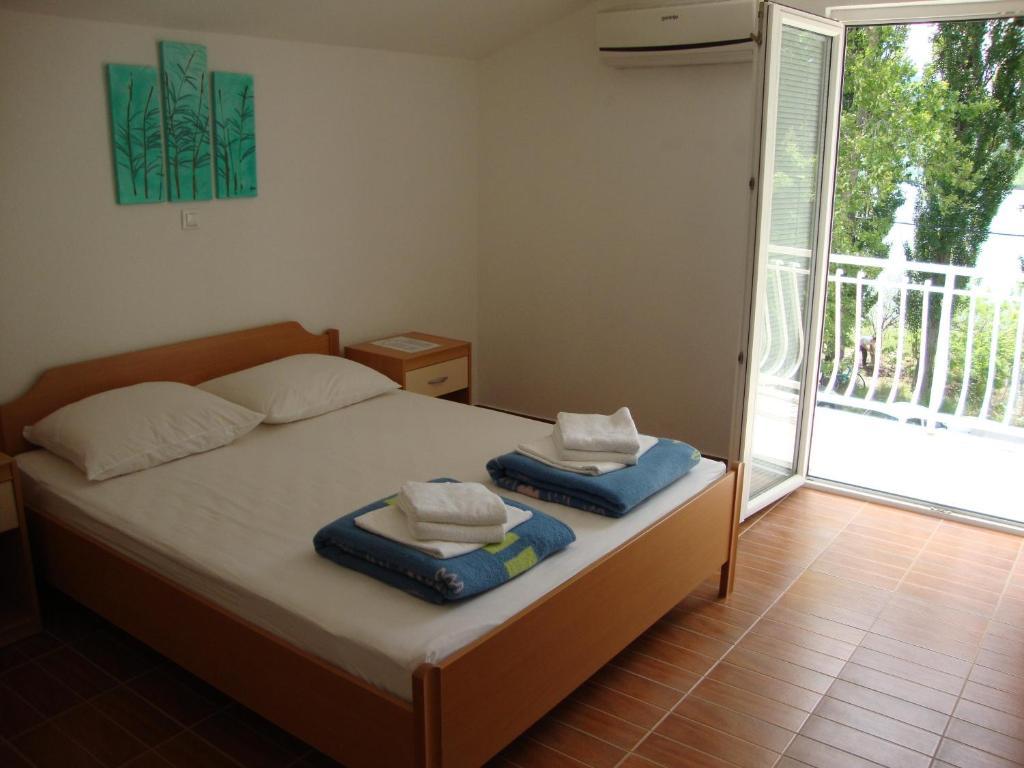Franic Bacina Lakes Apartments Ploce  Room photo